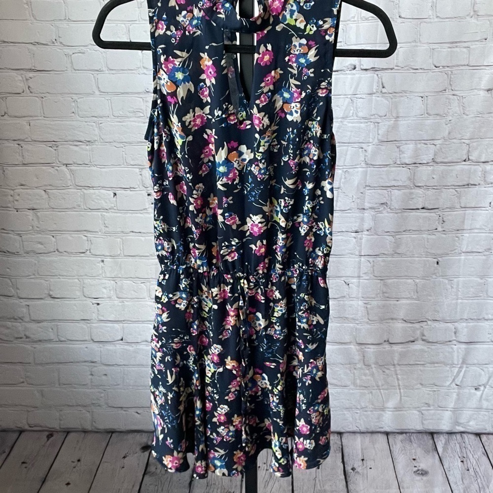 Socialite Floral Dress Size Small